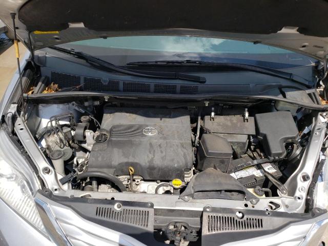 Photo 7 from auction – 2015 TOYOTA SIENNA LE with VIN 5TDKK3DC7FS650636