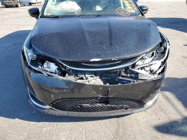 Photo 9 from auction – 2017 CHRYSLER PACIFICA T with VIN 2C4RC1EG6HR578521
