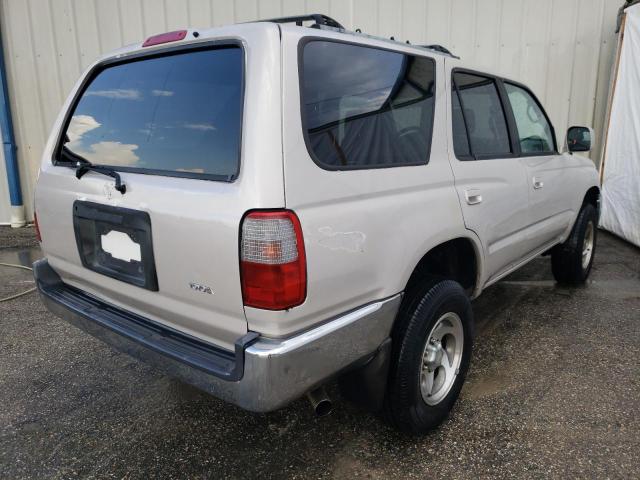 Photo 4 from auction – 2000 TOYOTA 4RUNNER SR with VIN JT3GN86R1Y0177032