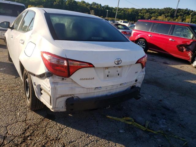 Zdjęcie 9 z aukcji – 2018 TOYOTA COROLLA L z VIN 5YFBURHEXJP830560