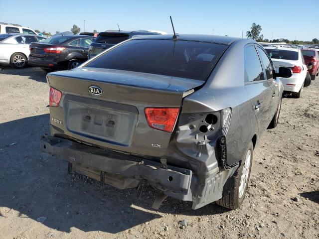 Photo 9 from auction – 2013 KIA FORTE EX with VIN KNAFU4A28D5739256