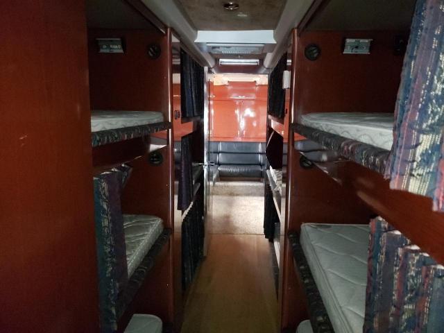 Photo 9 from auction – 1996 PREVOST BUS with VIN 2PCE33490T1025738