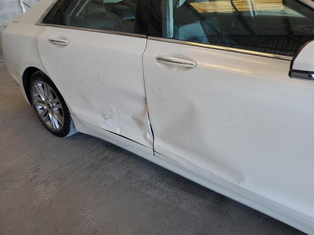 Photo 9 from auction – 2015 LINCOLN MKZ with VIN 3LN6L2GK1FR615987