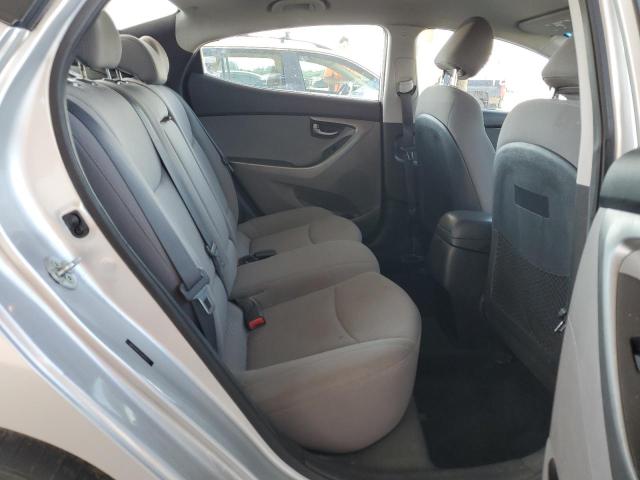 Photo 6 from auction – 2016 HYUNDAI ELANTRA SE with VIN 5NPDH4AE7GH696672