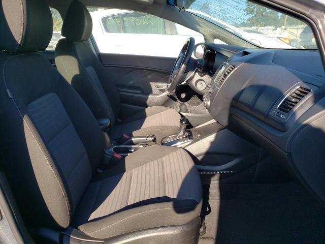 Photo 5 from auction – 2017 KIA FORTE LX with VIN 3KPFL4A7XHE011594