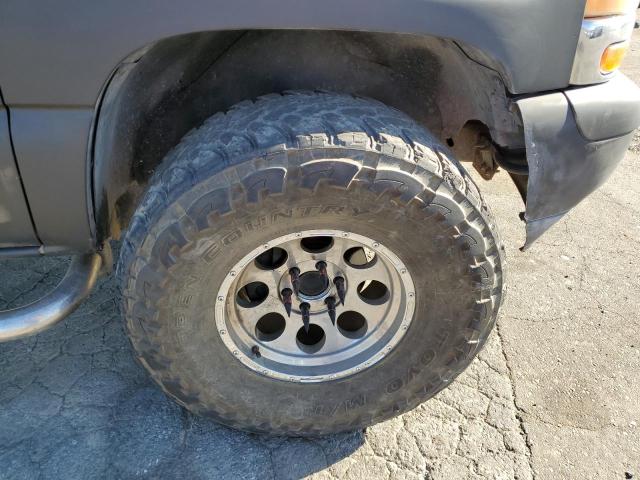 Photo 9 from auction – 2000 GMC NEW SIERRA with VIN 2GTEC19V3Y1255064