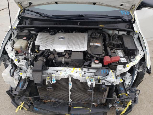 Photo 7 from auction – 2016 TOYOTA PRIUS with VIN JTDKARFU7G3003023