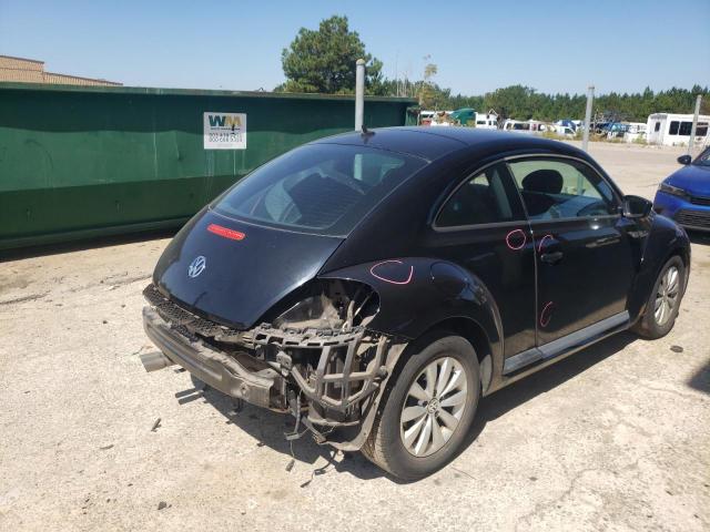 Photo 4 from auction – 2013 VOLKSWAGEN BEETLE with VIN 3VWFP7AT9DM630851