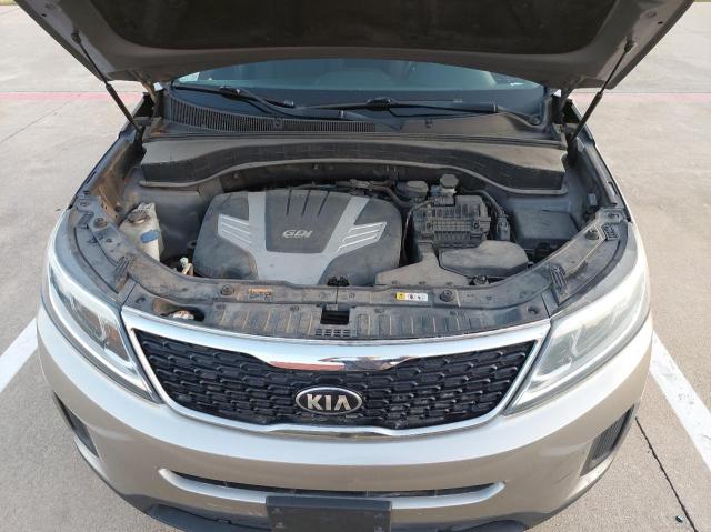 Photo 7 from auction – 2015 KIA SORENTO LX with VIN 5XYKTDA71FG646010