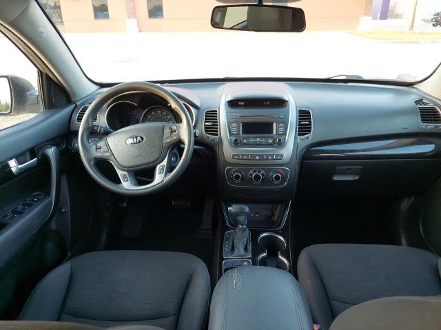 Photo 9 from auction – 2015 KIA SORENTO LX with VIN 5XYKTDA71FG646010
