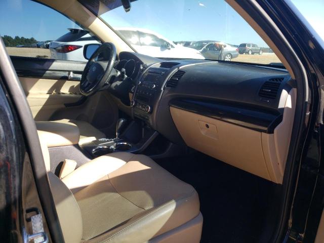 Photo 5 from auction – 2011 KIA SORENTO EX with VIN 5XYKU4A21BG047362