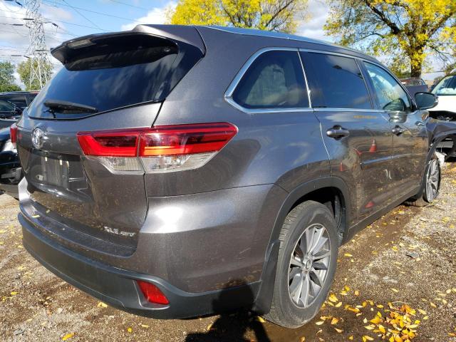 Photo 4 from auction – 2019 TOYOTA HIGHLANDER with VIN 5TDJZRFH1KS592908