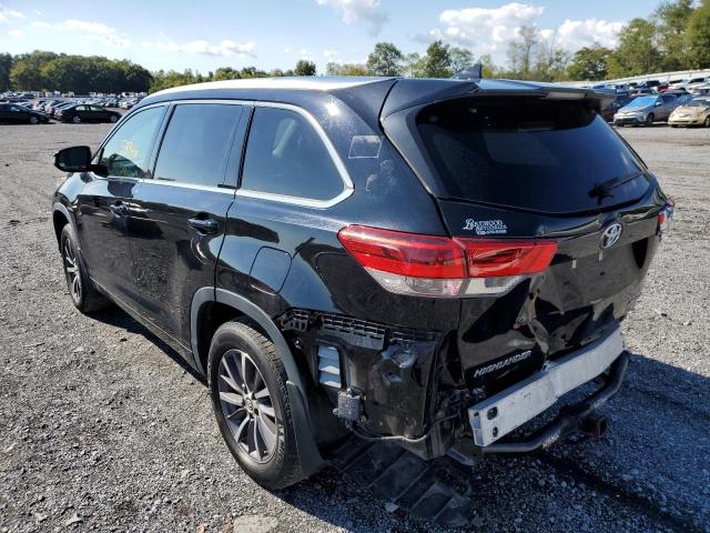 Photo 3 from auction – 2018 TOYOTA HIGHLANDER with VIN 5TDJZRFH2JS532876