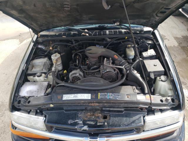 Photo 7 from auction – 2002 CHEVROLET BLAZER with VIN 1GNDT13WX2K184716