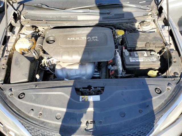 Photo 7 from auction – 2015 CHRYSLER 200 LIMITE with VIN 1C3CCCABXFN621414