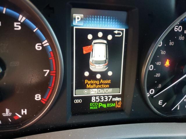 Photo 8 from auction – 2017 TOYOTA RAV4 XLE with VIN 2T3RFREV1HW584463