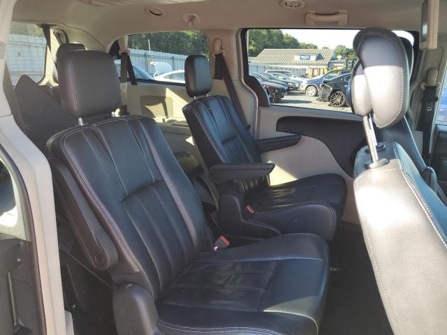 Photo 6 from auction – 2014 CHRYSLER TOWN & COU with VIN 2C4RC1BG7ER358773