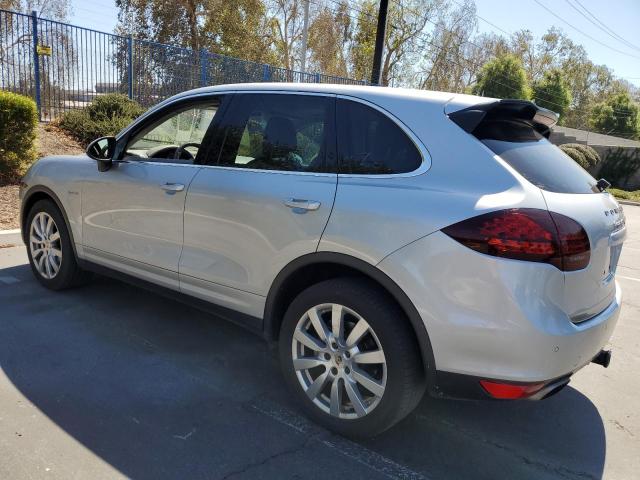 Photo 3 from auction – 2012 PORSCHE CAYENNE S with VIN WP1AE2A23CLA90487