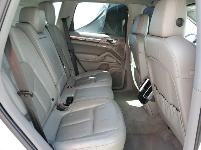 Photo 6 from auction – 2012 PORSCHE CAYENNE S with VIN WP1AE2A23CLA90487