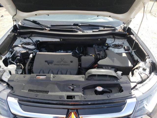 Photo 7 from auction – 2018 MITSUBISHI OUTLANDER with VIN JA4AZ3A34JZ052064