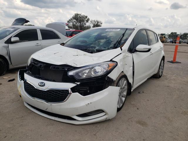 Photo 2 from auction – 2016 KIA FORTE EX with VIN KNAFX5A8XG5546533