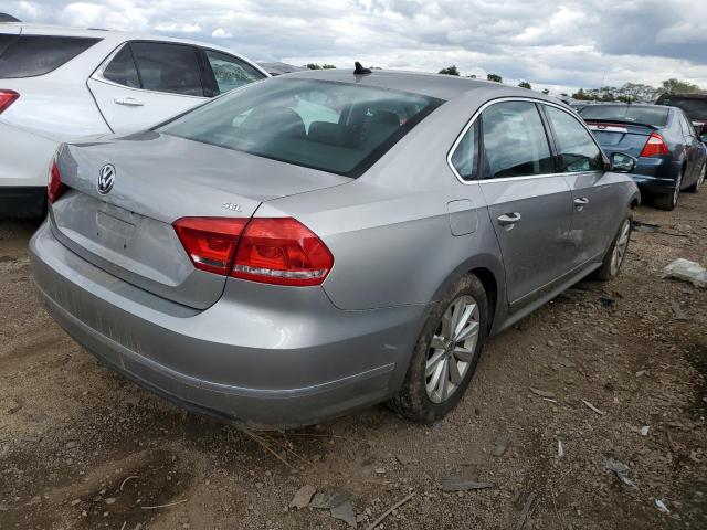 Photo 4 from auction – 2013 VOLKSWAGEN PASSAT SEL with VIN 1VWCH7A34DC030465