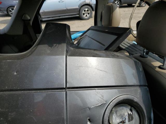 Photo 6 from auction – 2005 FORD ESCAPE XLT with VIN 1FMYU03155KD53675