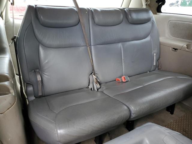 Photo 9 from auction – 2004 TOYOTA SIENNA CE with VIN 5TDZA23C84S163259
