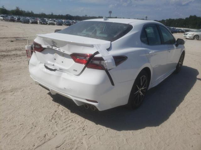 Photo 4 from auction – 2022 TOYOTA CAMRY SE with VIN 4T1G11AK4NU658062