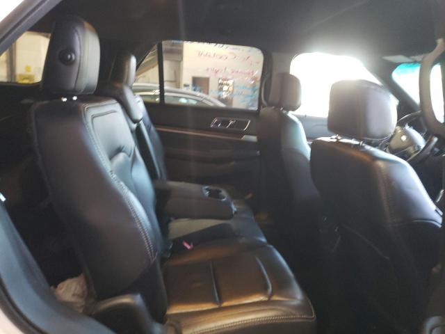 Photo 6 from auction – 2017 FORD EXPLORER L with VIN 1FM5K8F80HGB81840