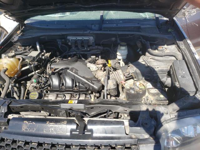 Photo 7 from auction – 2005 FORD ESCAPE XLT with VIN 1FMYU03175KD51698