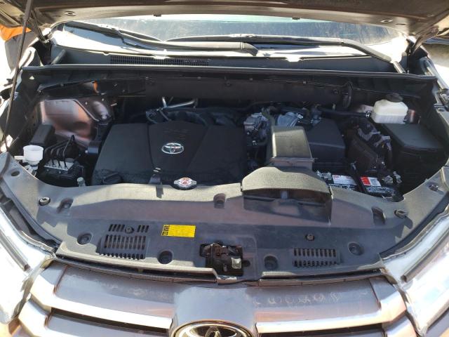 Foto 7 de la subasta – 2018 TOYOTA HIGHLANDER con VIN 5TDKZRFH5JS286653