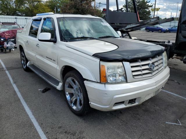 CADILLAC ESCALADE E 2002 z numerem VIN 3GYEK63N12G350918 - Zdjęcie z aukcji