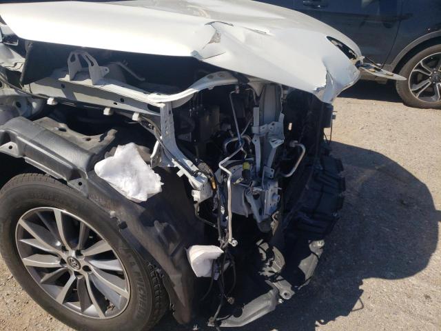 Photo 9 from auction – 2018 TOYOTA HIGHLANDER with VIN 5TDJZRFH3JS852210