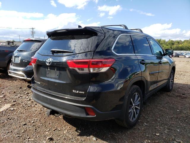 Photo 4 from auction – 2019 TOYOTA HIGHLANDER with VIN 5TDJZRFH3KS608249