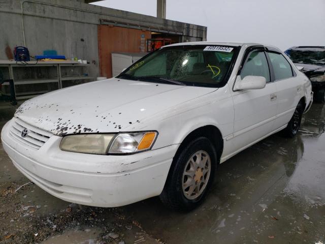 Photo 2 from auction – 1998 TOYOTA CAMRY CE with VIN 4T1BG22K6WU342113