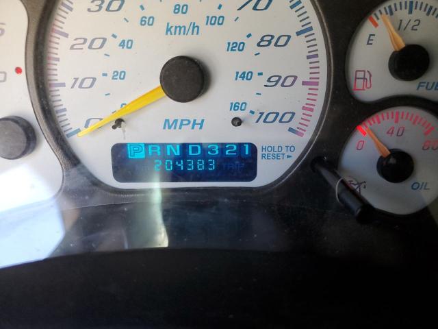 Photo 8 from auction – 2002 CHEVROLET SUBURBAN K with VIN 1GNFK16Z22J253082