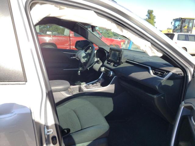 Photo 5 from auction – 2022 TOYOTA RAV4 SE with VIN 4T3T6RFV3NU085728