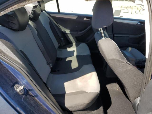 Photo 6 from auction – 2017 VOLKSWAGEN JETTA S with VIN 3VW2B7AJ3HM356130