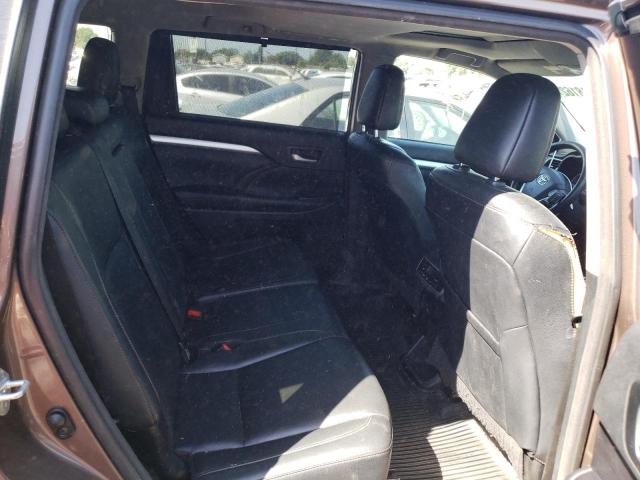 Photo 6 from auction – 2018 TOYOTA HIGHLANDER with VIN 5TDKZRFH5JS286653
