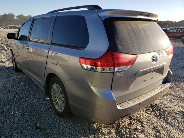 Photo 3 from auction – 2014 TOYOTA SIENNA XLE with VIN 5TDYK3DC3ES463693