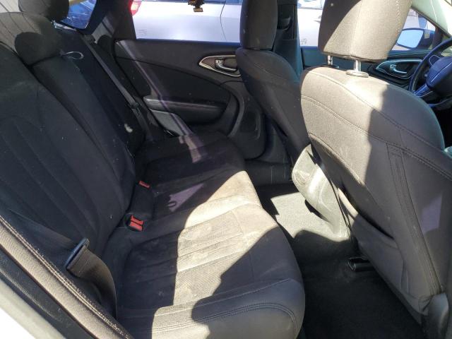 Photo 6 from auction – 2015 CHRYSLER 200 LIMITE with VIN 1C3CCCAB9FN670538