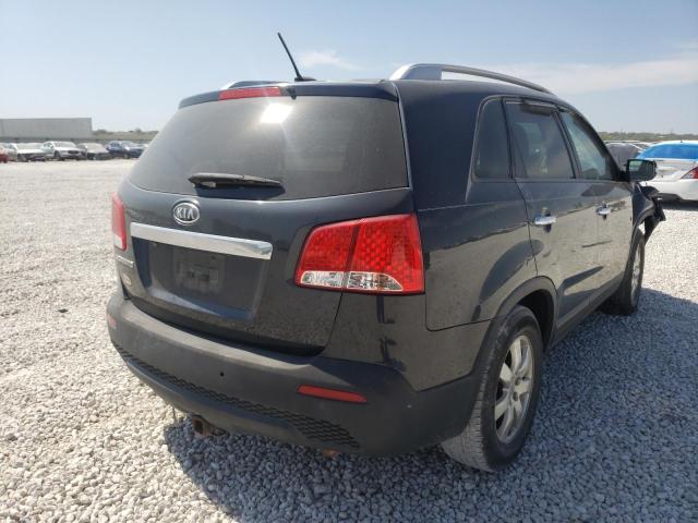 Photo 4 from auction – 2013 KIA SORENTO LX with VIN 5XYKT3A67DG364436