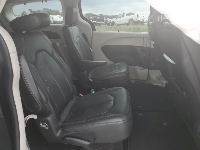 Photo 6 from auction – 2017 CHRYSLER PACIFICA T with VIN 2C4RC1EGXHR653589