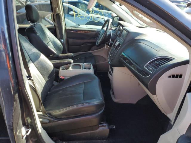 Photo 5 from auction – 2013 CHRYSLER TOWN & COU with VIN 2C4RC1BG5DR720470