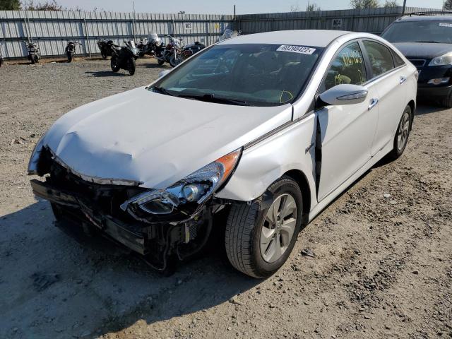 Photo 2 from auction – 2015 HYUNDAI SONATA HYB with VIN KMHEC4A46FA135312