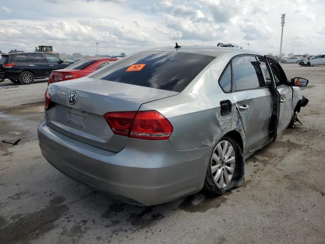 Photo 4 from auction – 2013 VOLKSWAGEN PASSAT S with VIN 1VWAP7A30DC122022