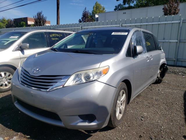 Photo 2 from auction – 2015 TOYOTA SIENNA LE with VIN 5TDKK3DC6FS553122