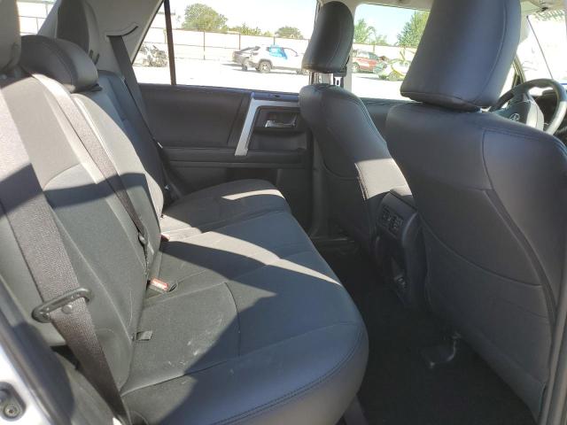 Photo 6 from auction – 2022 TOYOTA 4RUNNER SR with VIN JTEEU5JR5N5261540