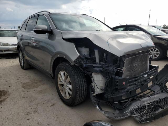 KIA SORENTO LX 2016 with VIN 5XYPGDA38GG047338 - Photo from auction